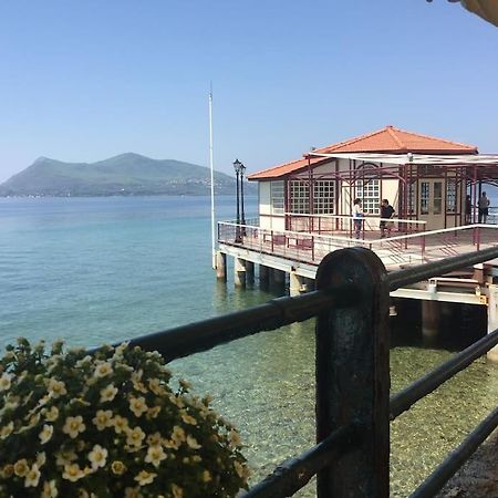 Villa Oleander Agios Nikolaos Loutra Edipsou Dış mekan fotoğraf