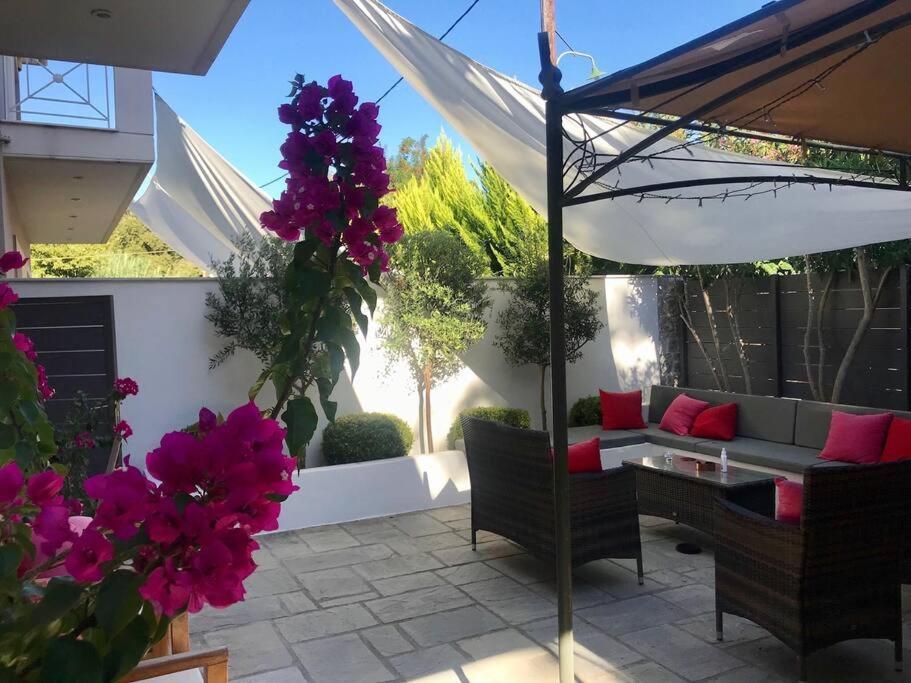 Villa Oleander Agios Nikolaos Loutra Edipsou Dış mekan fotoğraf